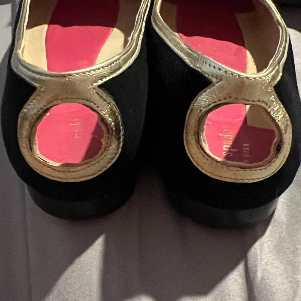 Kate Spade Elegant Black Flats with Gold Detailing - Picture 3 of 14